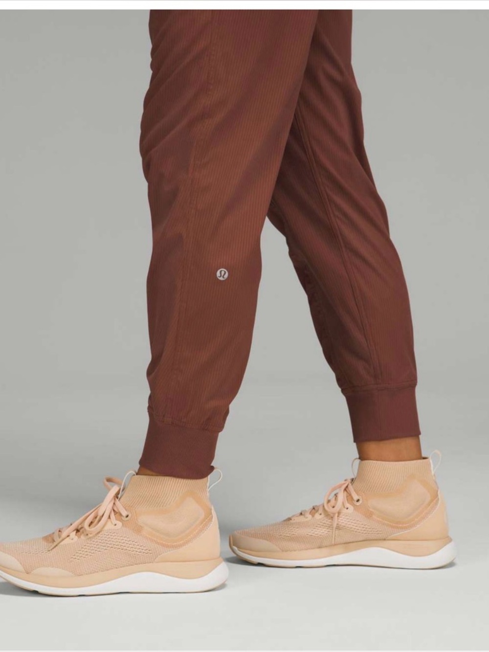 Lulu Lemon dance studio pants mid rise joggers ruched Waist 14” Inseam 26” A0118